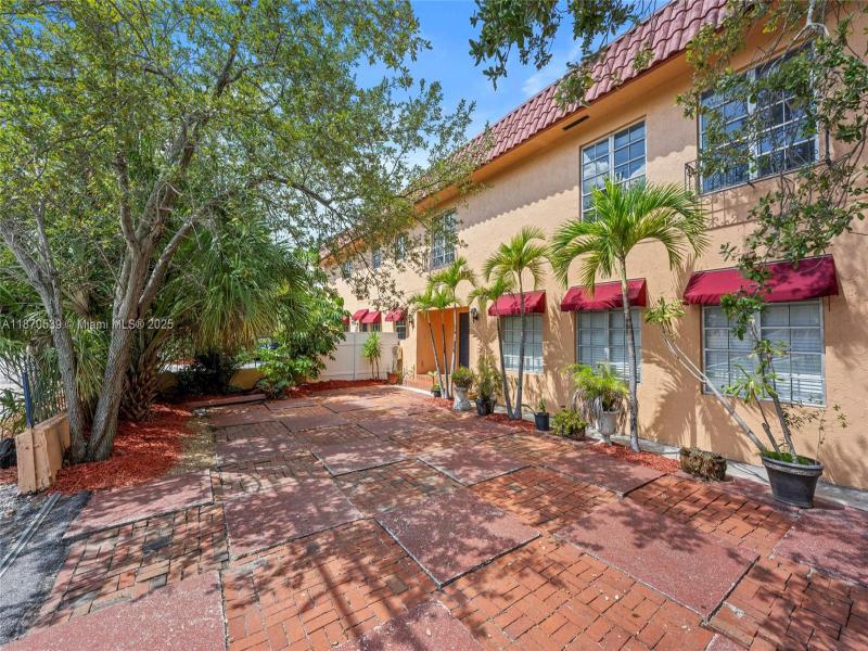 Property photo # 0