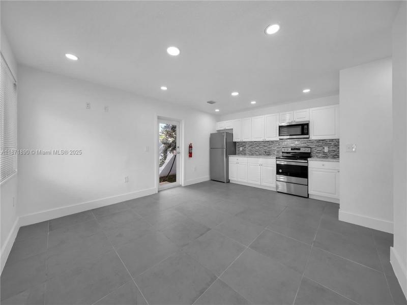 Property photo # 0