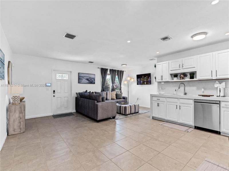 Property photo # 3