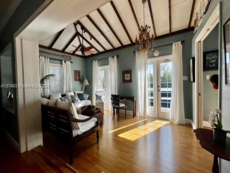 Property photo # 6