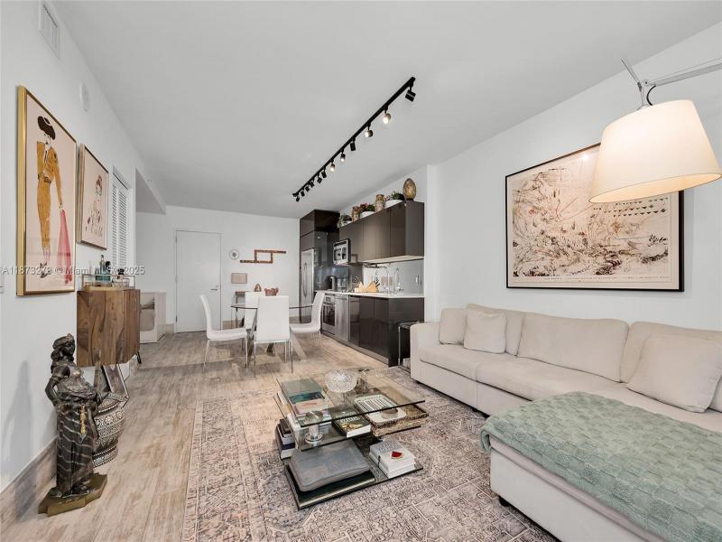 Property photo # 0