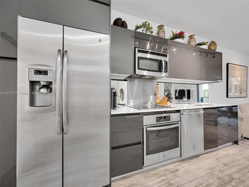 Property photo # 9