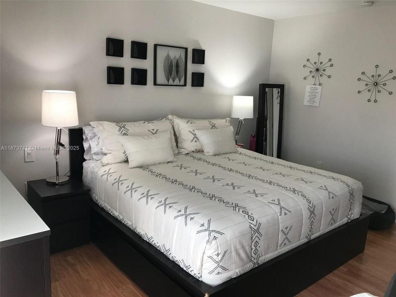 Property photo # 6