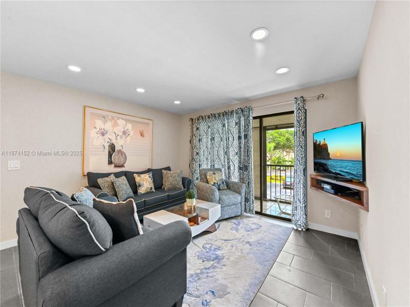 Property photo # 9