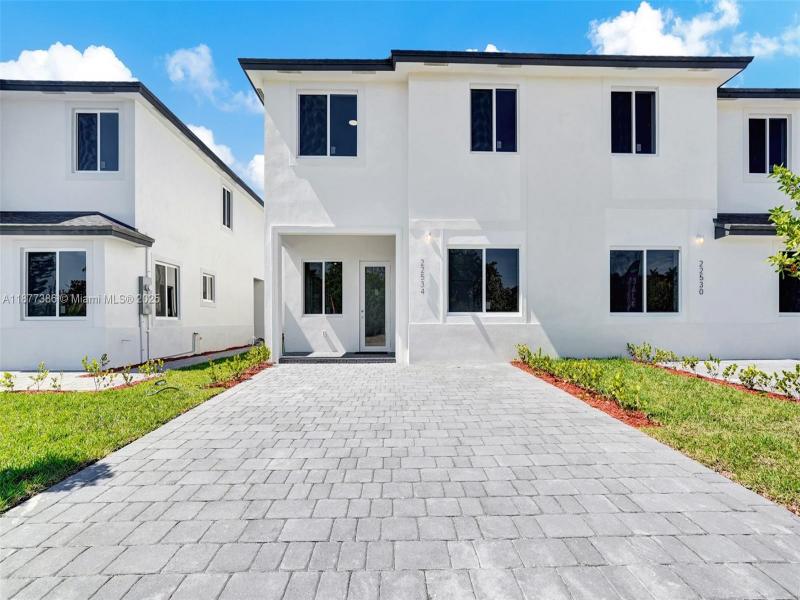 Property photo # 0