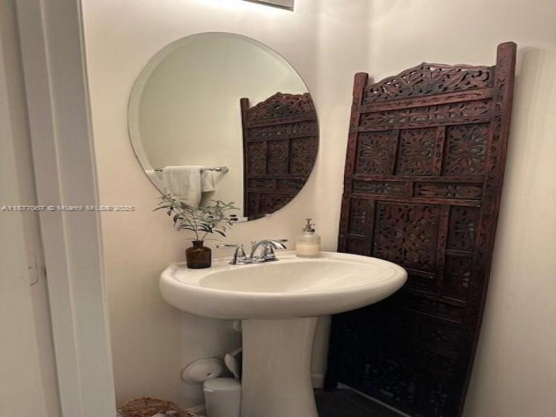 Property photo # 7