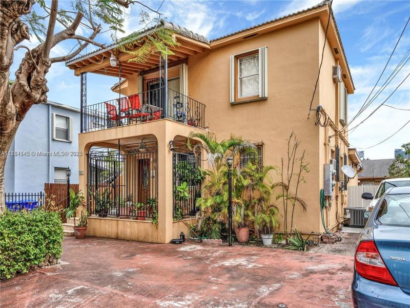 Property photo # 0