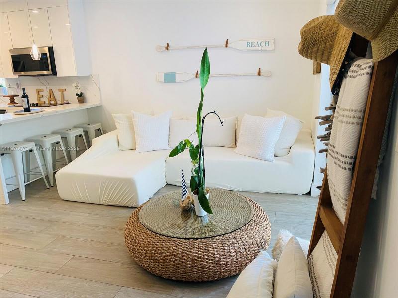 Property photo # 6