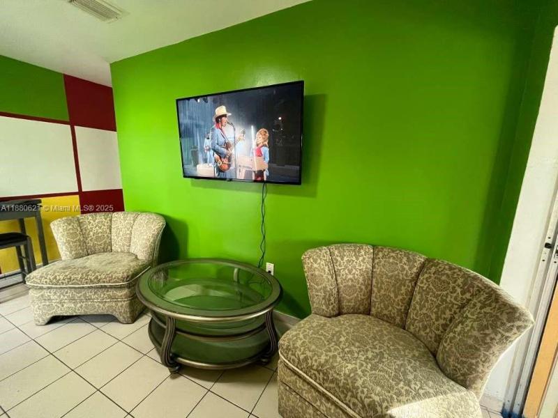 Property photo # 9