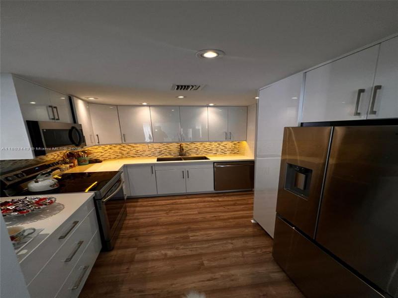 Property photo # 8