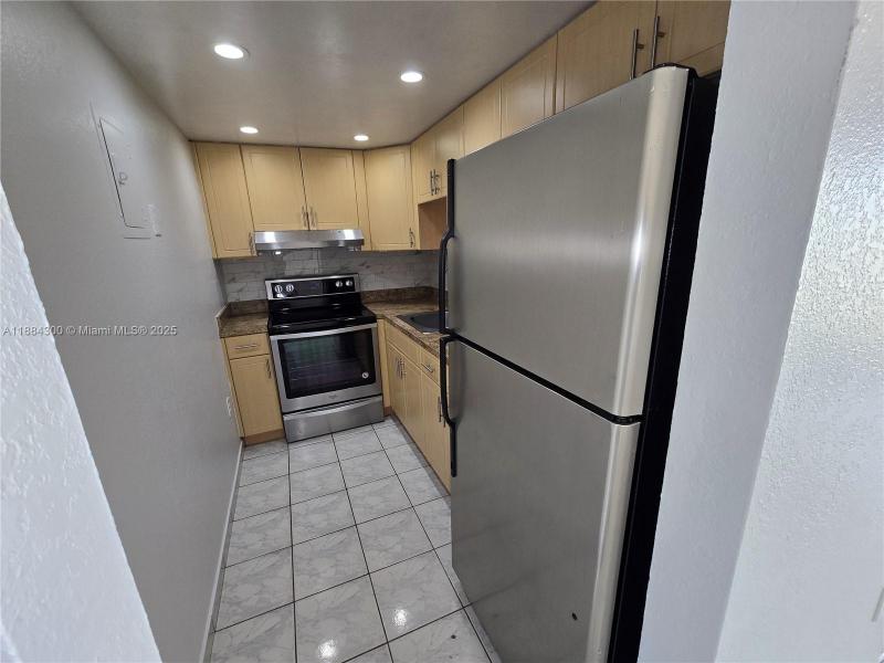 Property photo # 6
