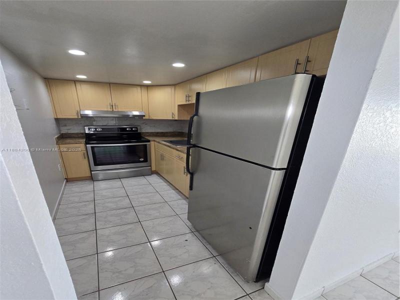 Property photo # 7