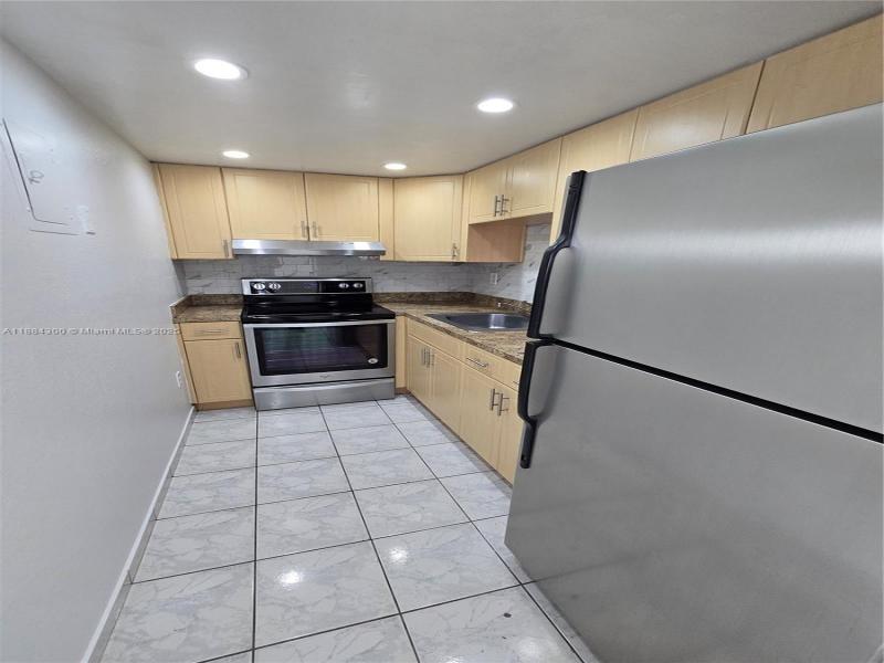 Property photo # 2