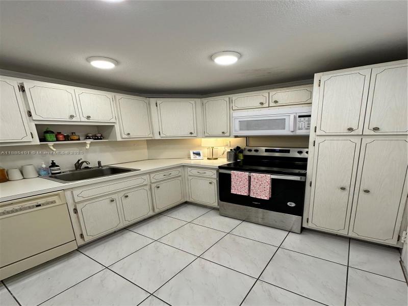 Property photo # 3