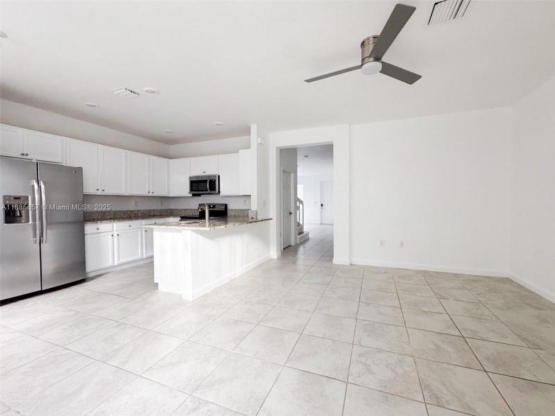 Property photo # 2