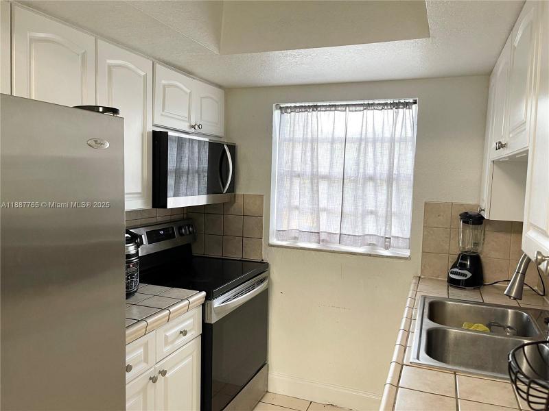Property photo # 4