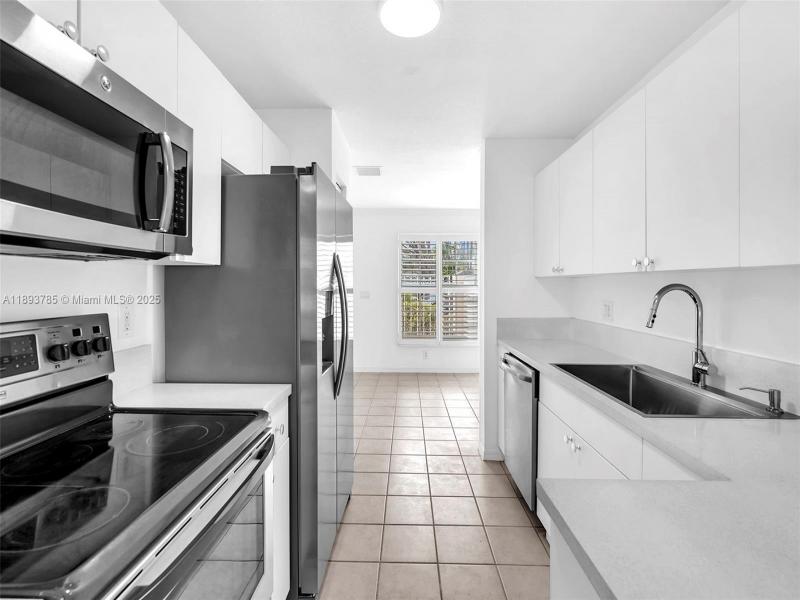 Property photo # 6