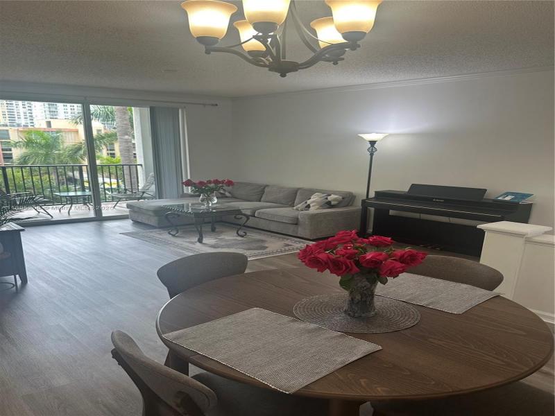 Comprar apartamento en Porto Bellagio 3402