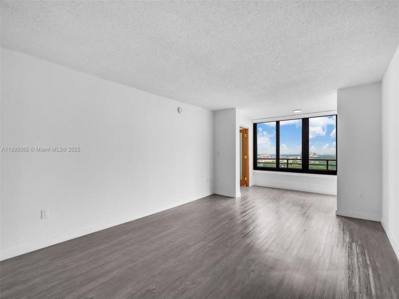 Condo for sale at Brickell Bay Club PH208