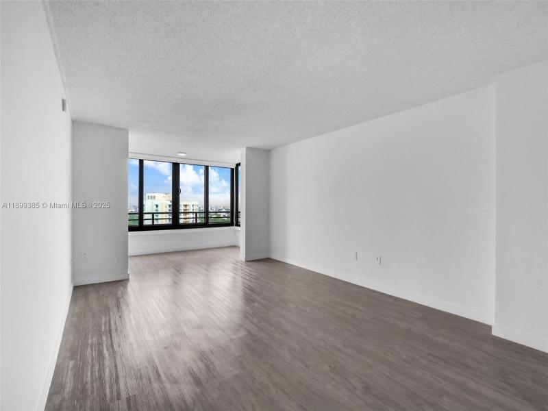 Condo for sale at Brickell Bay Club PH208