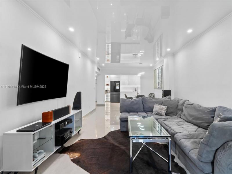 Property photo # 7