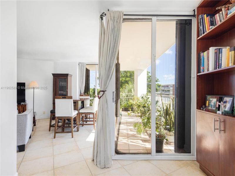 Condo for sale at Towers of Quayside 4 412