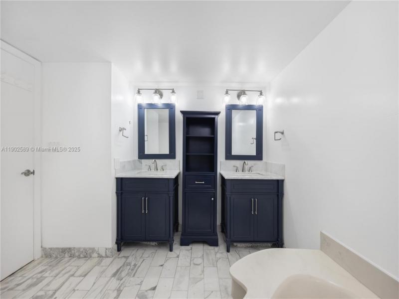 Condo for sale at Towers of Quayside 4 412