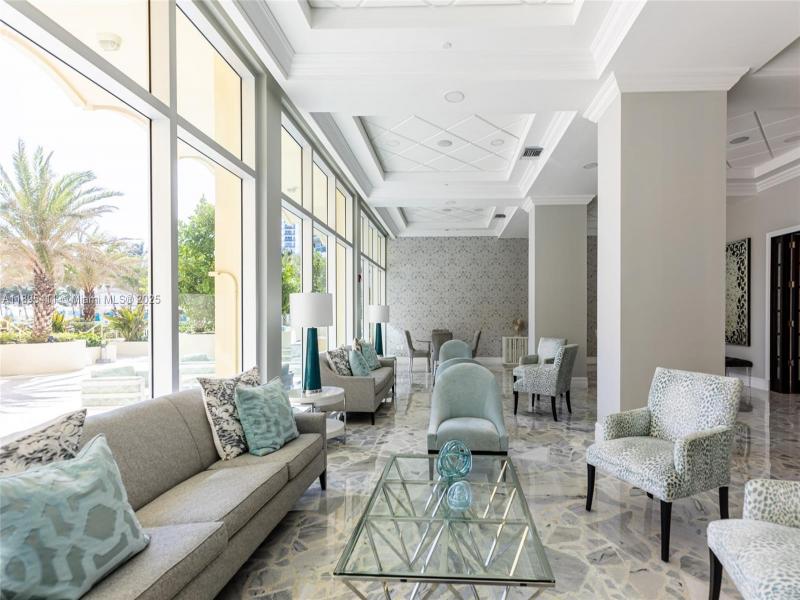 Condo for sale at The Wave Condo 439
