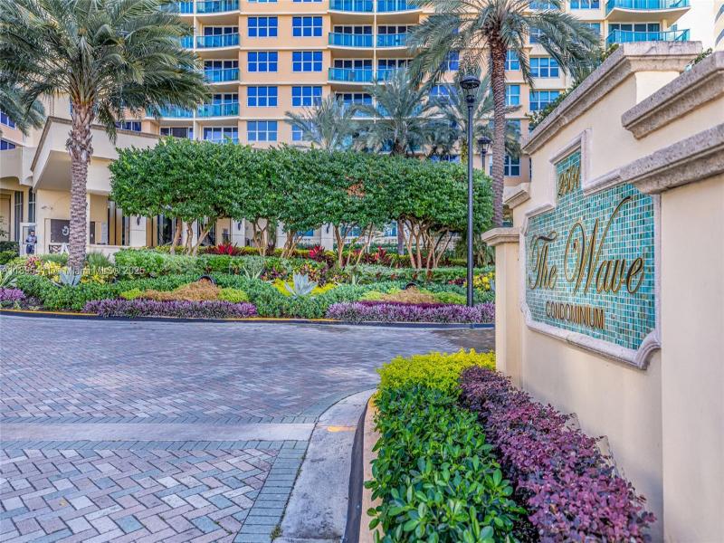 Condo for sale at The Wave Condo 439