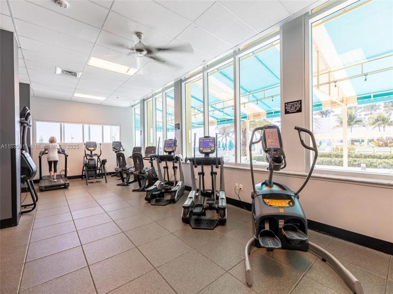 Condo for sale at The Wave Condo 439