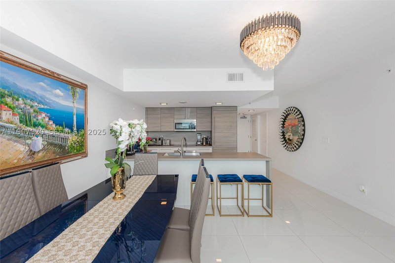 Condo for sale at 400 Sunny Isles 906