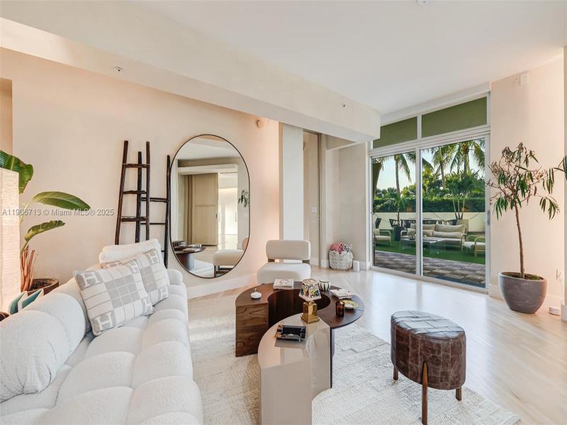 Comprar apartamento en The Meridian Lofts 307