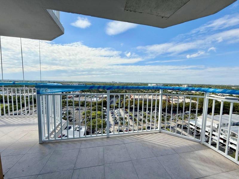 Comprar apartamento no Del Prado South Tower 1604