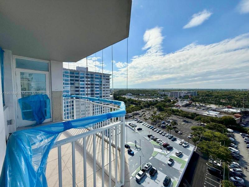 Comprar apartamento no Del Prado South Tower 1604