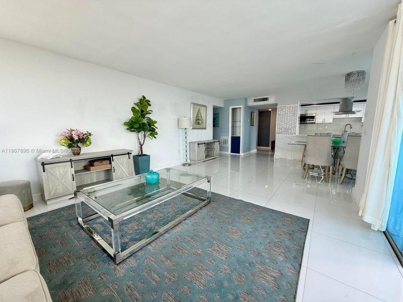 Comprar apartamento no Del Prado South Tower 1604