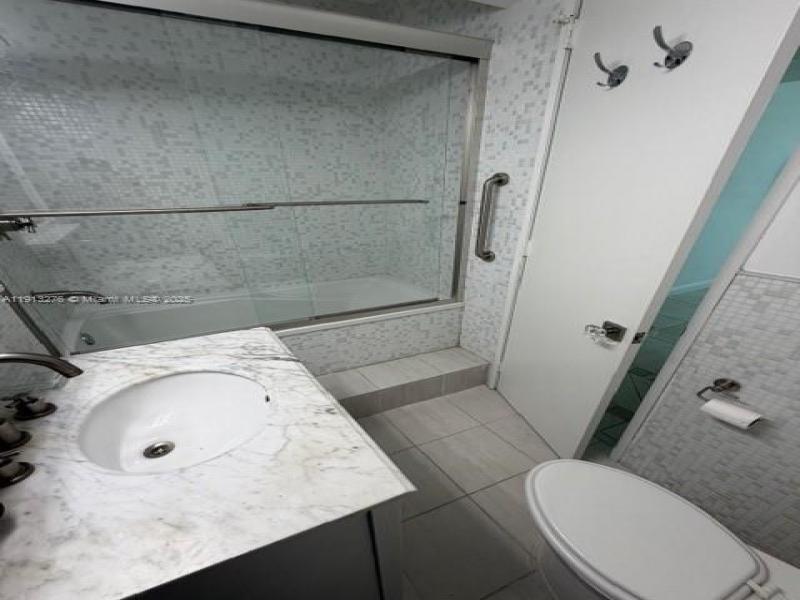 Comprar apartamento en Crystal House 9A