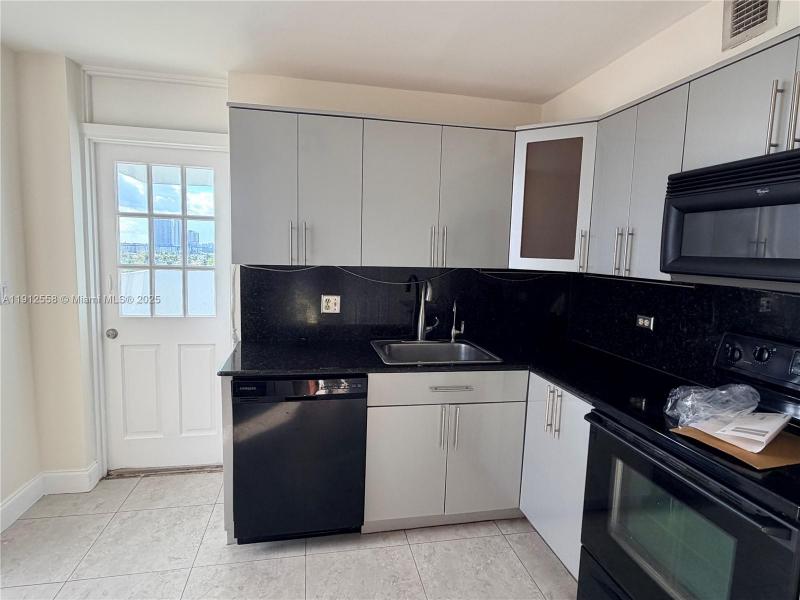 Comprar apartamento en Coral Isle East 910