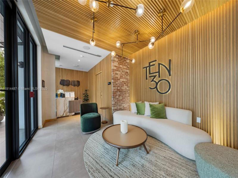Comprar apartamento en Ten30 306
