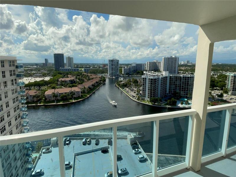 Condo for sale at Hallmark of Hollywood 1823
