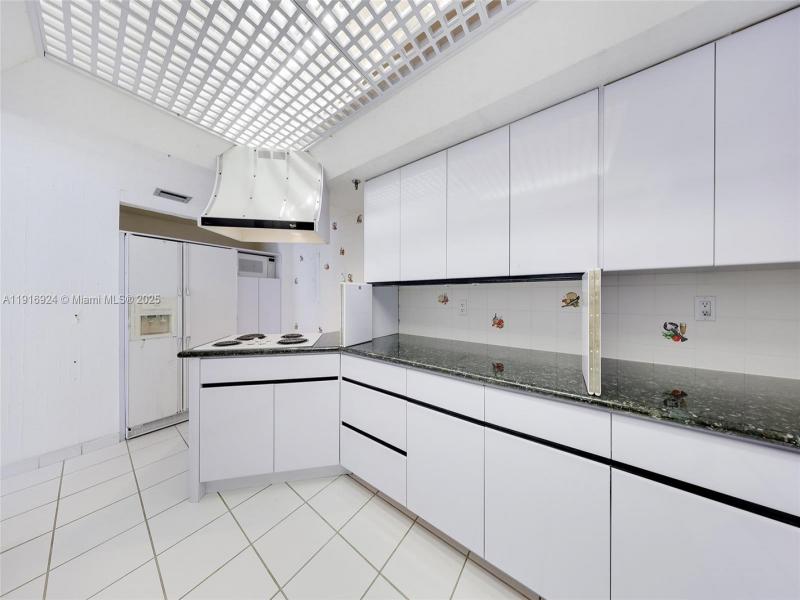 Property photo # 5