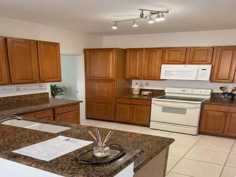 Property photo # 4