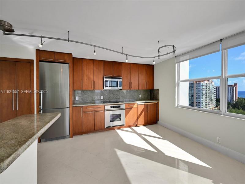 Condo for sale at The Corinthian 15H