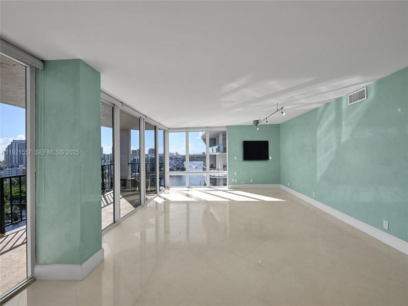 Condo for sale at The Corinthian 15H