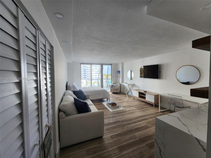 Condo for sale at Parker Dorado 307