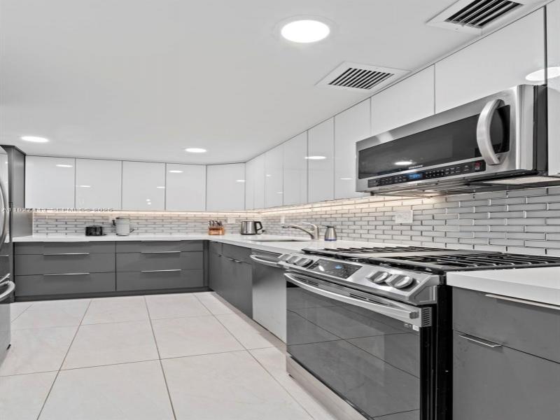 Apartment for rent at Parker Tower 511