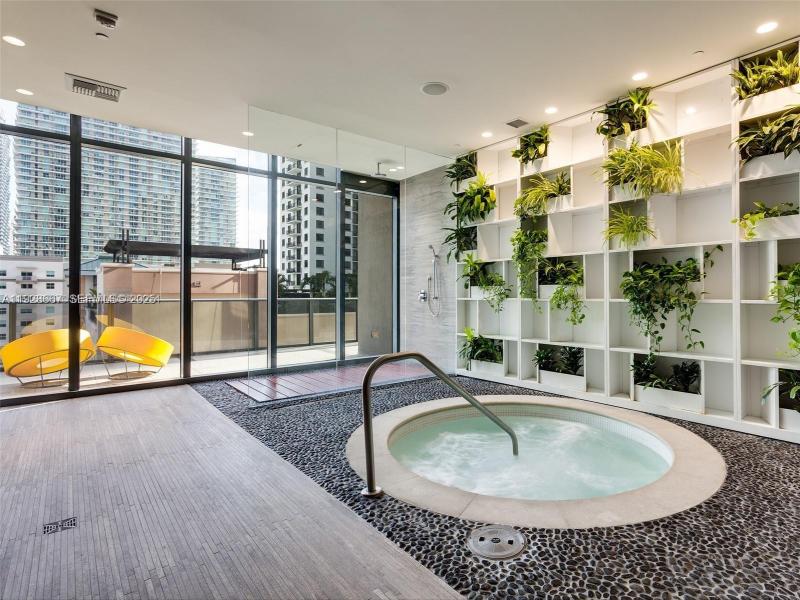 Property photo # 6