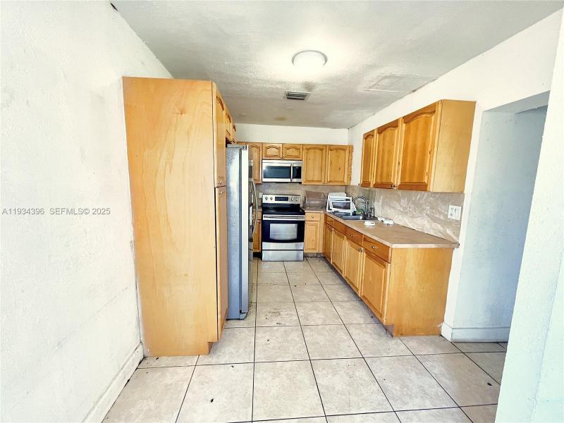 Property photo # 8