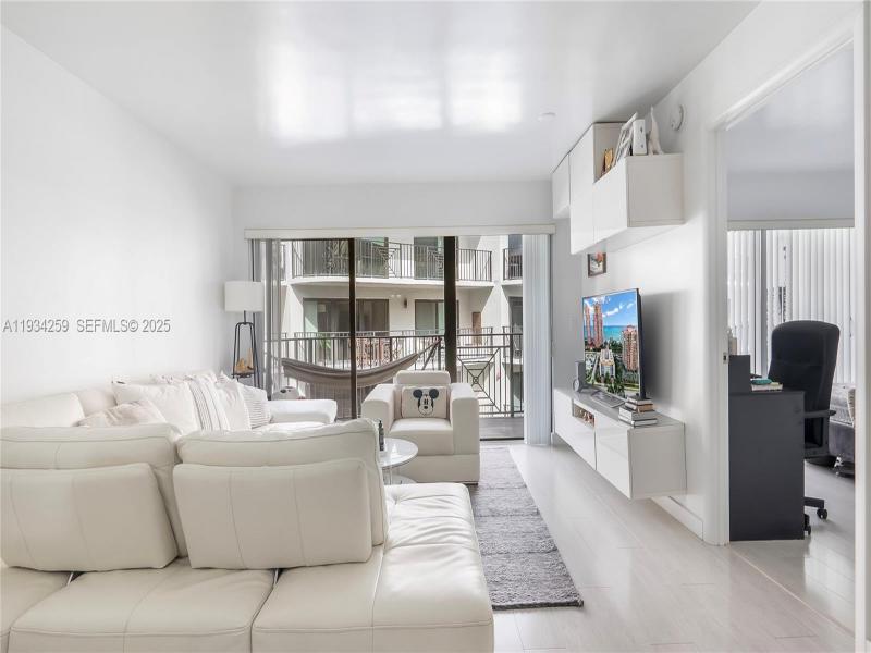 Tradewinds by the Sea Apt #404