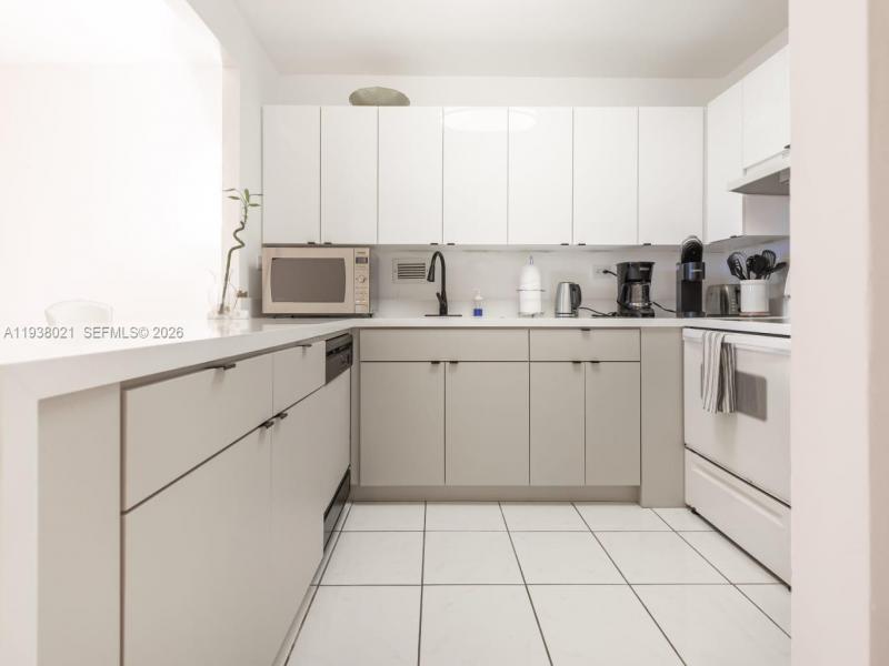 Property photo # 8