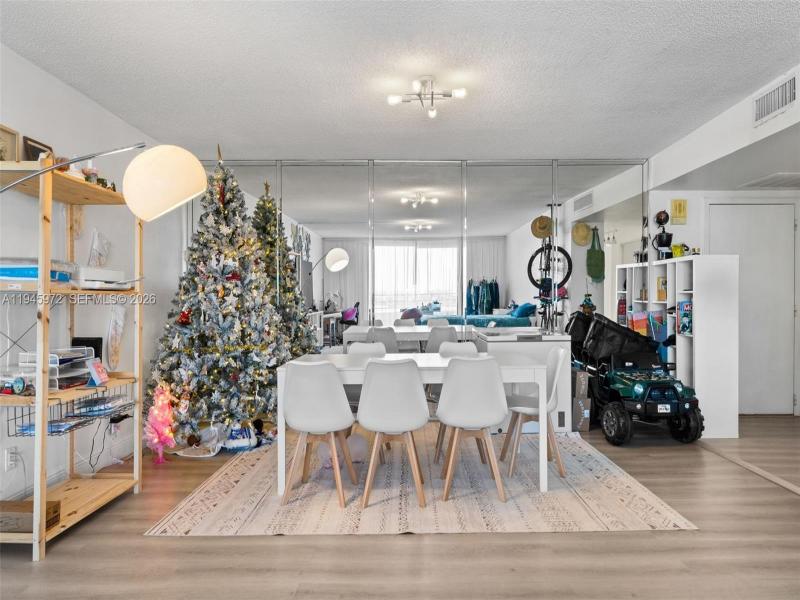 Condo for sale at Olympus Towers 606